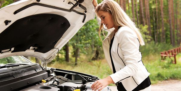 Symptoms That Your Car Needs Auto Repair