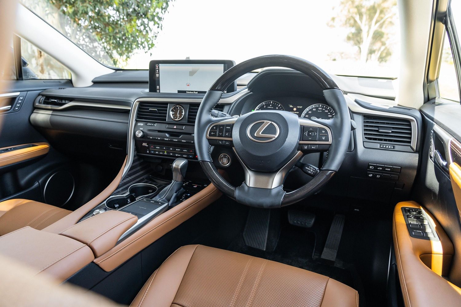 2022 lexus rx350l interior