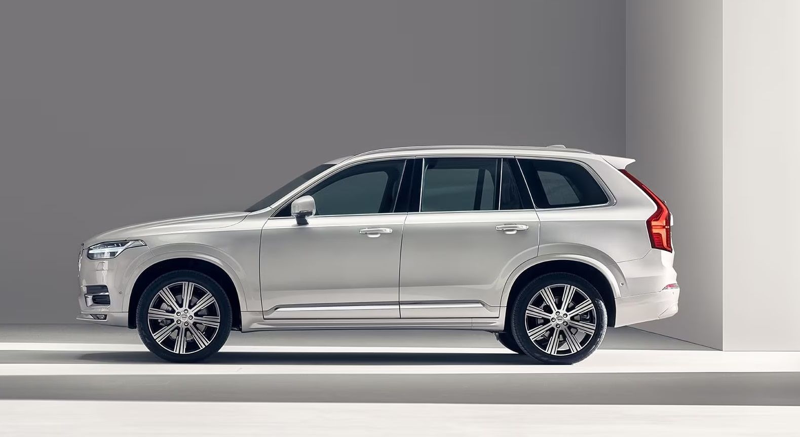 Volvo XC90 premium SUV